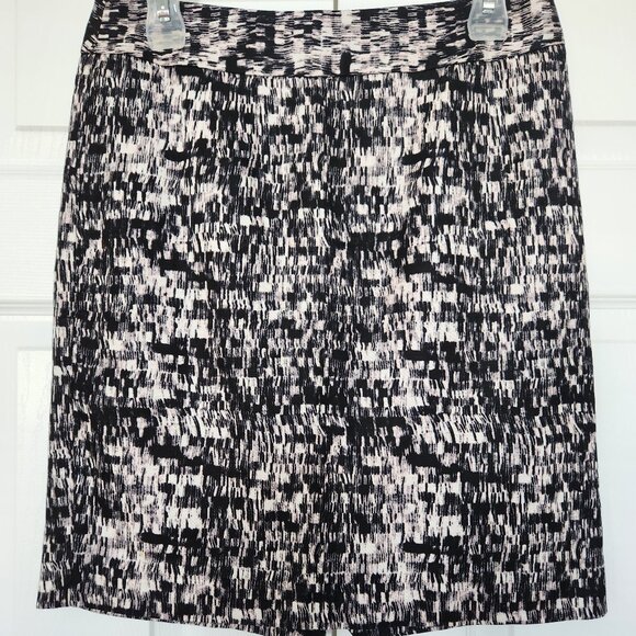 BANANA REPUBLIC WOMENS SKIRT SZ 4 BLACK AND PALE PINK LINEN AND VISCOSE A LINE - Picture 2 of 11
